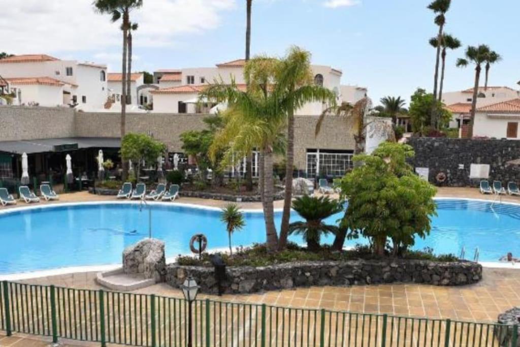 Palm Villa 1 Bed Apartment Overlooking Golf Course San Miguel de Abona Luaran gambar
