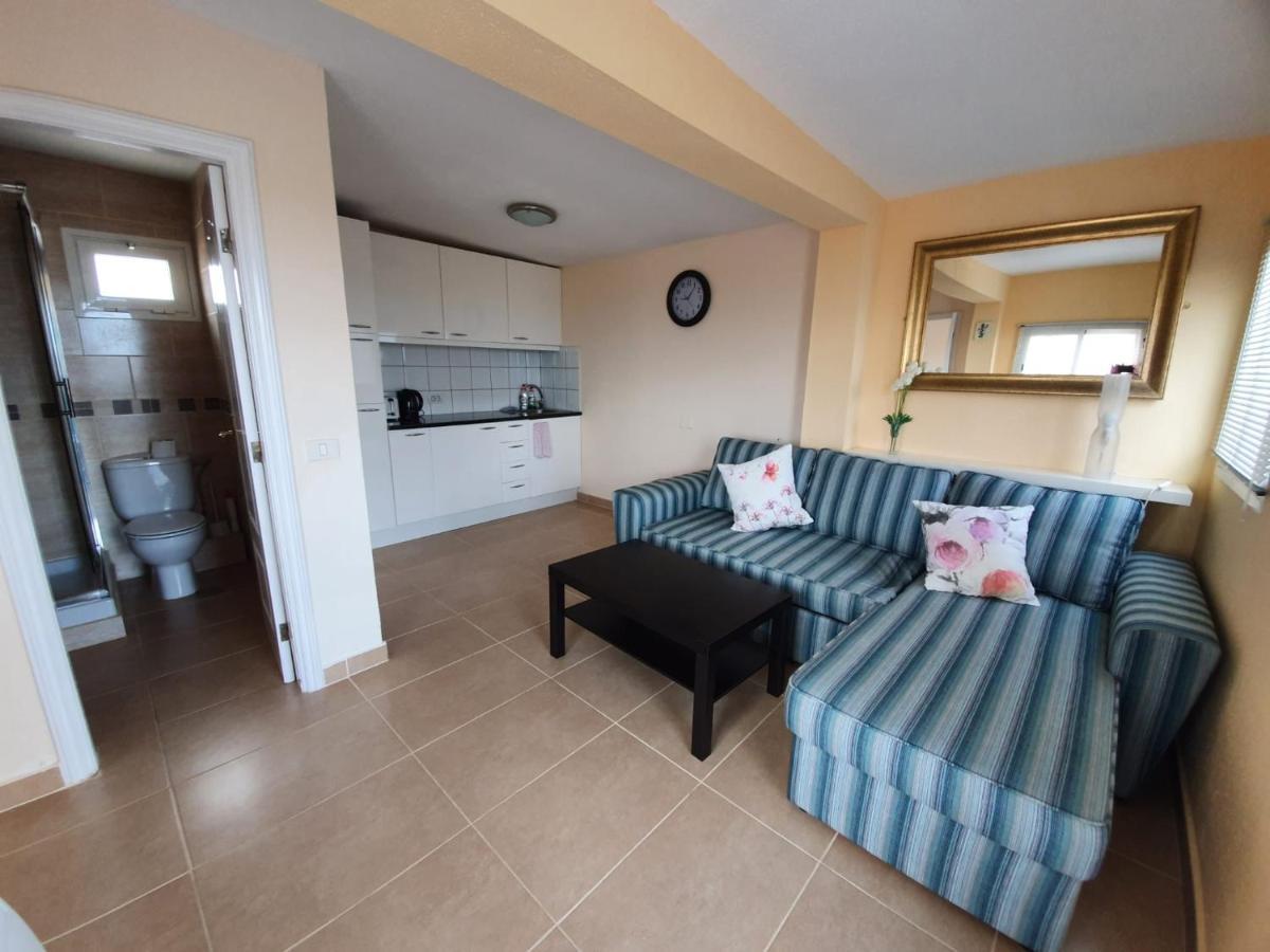 Palm Villa 1 Bed Apartment Overlooking Golf Course San Miguel de Abona Luaran gambar