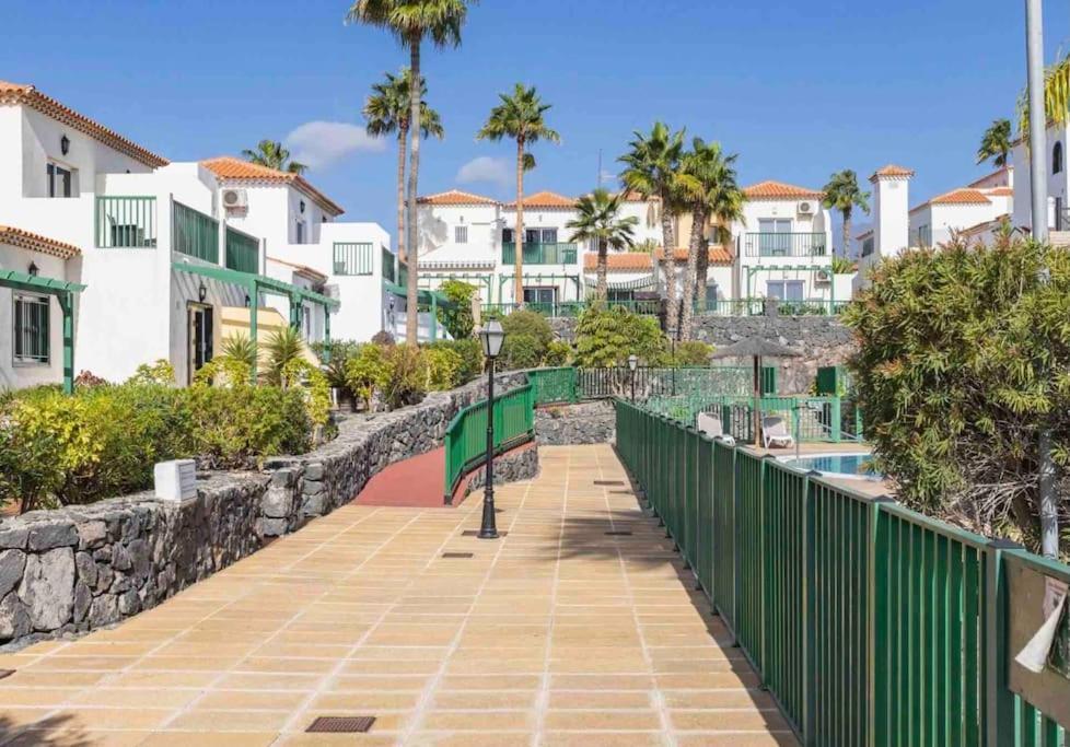 Palm Villa 1 Bed Apartment Overlooking Golf Course San Miguel de Abona Luaran gambar